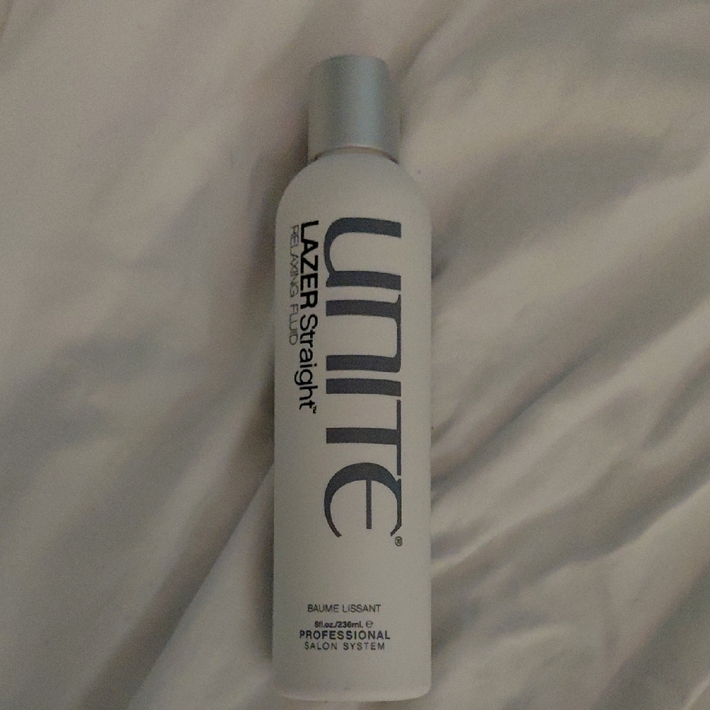 UNITE Lazer Straight Revlaxing Fluid